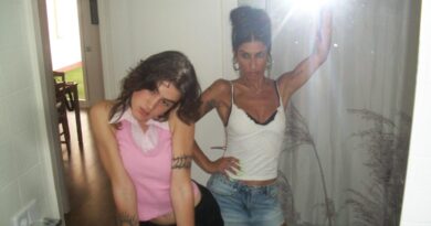 Carla Recasens i Aina Losange estrenen Porto Pi, el primer reggaeton mallorquí