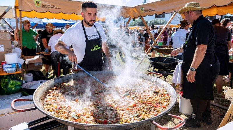La Fira Gastronòmica des Calamar celebra la seva novena edició amb milers de tapes i el concert del XX aniversari de Projecte Mut