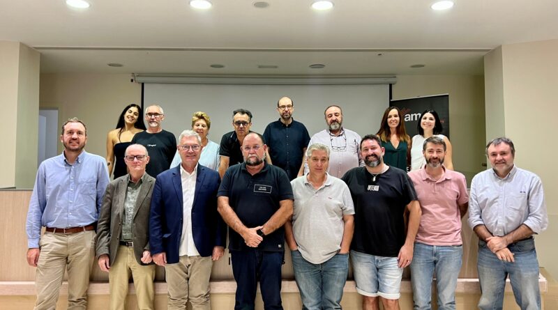 La innovació digital i la intel·ligència artificial, protagonistes de la jornada “Tendències internacionals en la premsa de proximitat i el seu futur”
