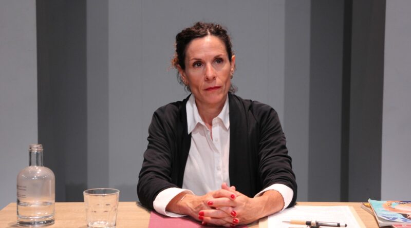 El Teatre Principal d’Inca presenta Bèsties, de Monica Dolan, amb Marta Marco i col·loqui post-funció