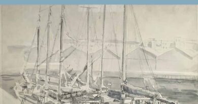 “Marines”, una exposició sobre el mar a Santa Eulària La Sala d’Exposicions Sant Jaume 72 acull, del 23 d’octubre al 8 de novembre, una mostra dedicada a la relació entre Eivissa i el seu entorn marítim. Santa Eulària des Riu, 20 d’octubre de 2025. Del dijous 23 d’octubre al dissabte 8 de novembre de 2025, es podrà visitar a Santa Eulària la mostra “Marines”, una exposició que forma part de la col·lecció artística de l’Ajuntament i que ofereix una mirada sensible i estètica al mar com a protagonista. La mostra es podrà veure a la Sala d’Exposicions Sant Jaume 72, oberta de dimarts a dissabte en horari de 10.00 a 13.30 h i de 16.30 a 19.30 h, amb entrada gratuïta. “Marines” reuneix diverses obres que giren entorn al mar com a temàtica central, explorant la seva presència i influència en la vida i la identitat de l’illa a través de dibuixos i pintures de gran valor patrimonial. Una oportunitat per descobrir part del fons artístic municipal en un espai emblemàtic del municipi i gaudir d’una exposició que convida a contemplar la bellesa i la força del paisatge marítim eivissenc.