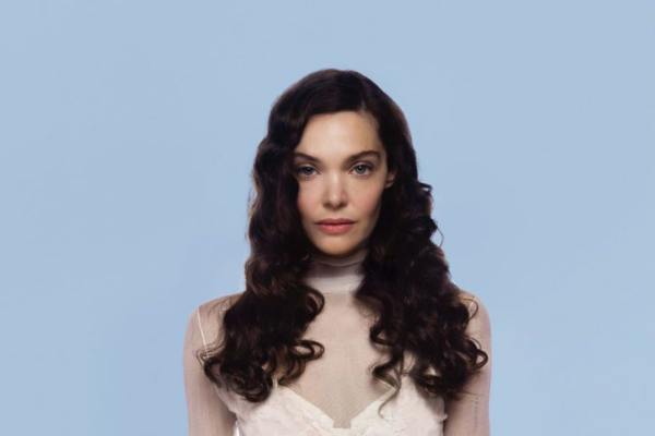 «La otra bestia», Ana Rujas sacseja el Principal amb un viatge poètic i visceral