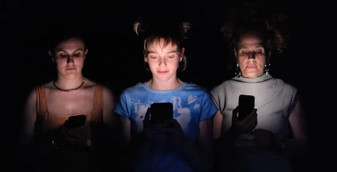 “Kiken”, el drama digital de Neus Nadal, arriba al Teatre de Manacor