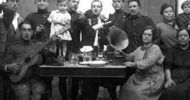 Visita a l’exposició “Així sona Menorca”