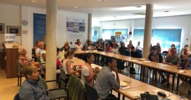 Santa Eulària impulsa una nova edició de cursos gratuïts de castellà per a residents europeus