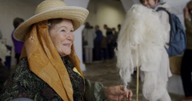 La Fira Artesanal torna a omplir el Puig de Missa de tradició, producte local i ambient festiu