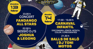 El Teatre del Casino de Ciutadella celebra un Carnaval Galàctic amb concerts, disfresses i balls de saló