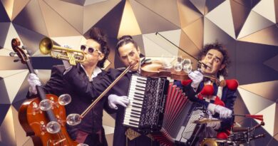 Ad Libitum: música clàssica amb humor i instruments impossibles al Principal de Maó