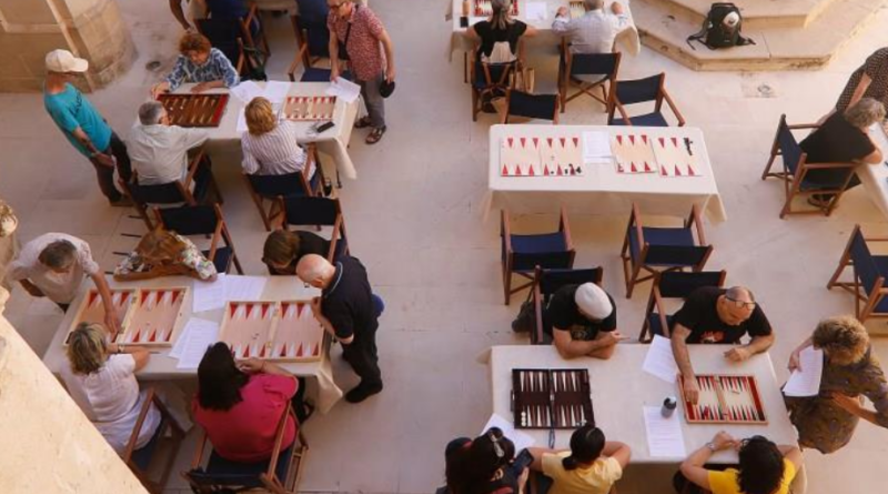 El Museu de Menorca recupera el joc tradicional del Cajón en una jornada participativa