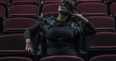 Joana Brabo presenta “Alone Together”, una experiència escènica íntima i sensorial al Teatre Ukalari