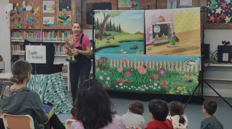 Gegants i bruixes omplen el Born en la Diada de ses Rondalles de Palma