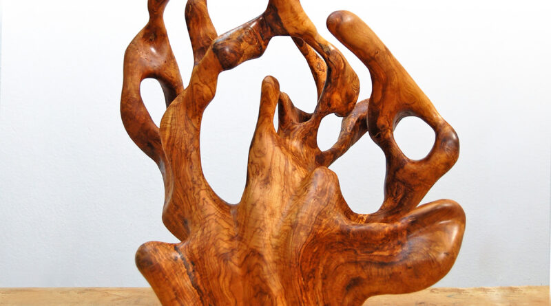 L’alumnat del taller de talla en fusta d’Aaron Keydar exposa a Sant Francesc